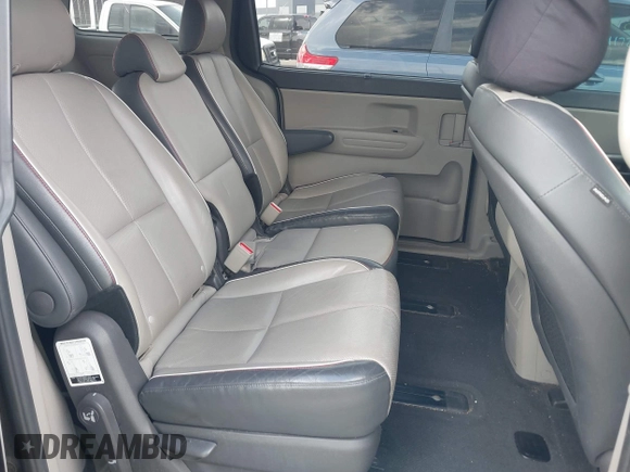 2018 Kia Sedona LX with VIN KNDMB5C14J6402504, listed as a IAAI auction lot 41682858 with 93,396 mi miles. Bid and sale history available at carsss.com. Image 8.