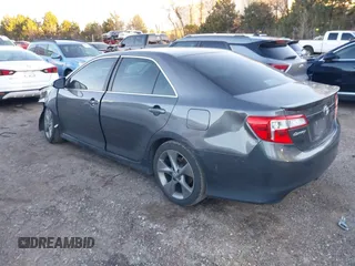 2014 Toyota Camry L with VIN 4T1BF1FK2EU751585, listed as a IAAI auction lot 41730388 with 153,465 mi miles. Bid and sale history available at carsss.com. Image 3.