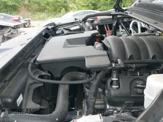 2018 Chevrolet Tahoe LT с VIN 1GNSCBKC3JR112590, выставлен на аукционе IAAI как лот 42156796 с пробегом 124 120 миль миль и . История ставок и продаж доступна на DreamBid. Изображение 19.