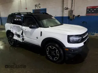 2024 Ford Bronco Sport Outer Banks z VIN 3FMCR9C65RRF18587, wystawiony jako Copart lot #46748525 z przebiegiem 7 567 mil mil oraz Szkoda całkowita • Salvage title. Historia ofert i sprzedaży dostępna na DreamBid. Obrazek 4.