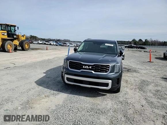 2024 Kia Telluride S with VIN 5XYP64GC2RG551607, listed as a Copart auction lot 45722785 with 6,822 mi miles and Salvage Title. Bid and sale history available at carsss.com. Image 11.