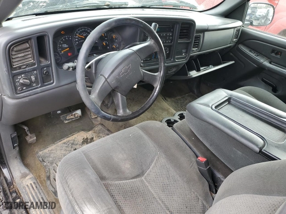 2004 Chevrolet Silverado 1500 Work Truck with VIN 2GCEC19VX41162990, listed as a Copart auction lot 84794674 with 320,784 mi miles and Salvage Title. Bid and sale history available at carsss.com. Image 8.
