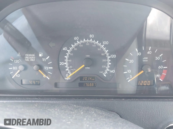 1998 Mercedes-Benz C 230/260/280/320 with VIN WDBHA23G2WA646839, listed as a IAAI auction lot 41983171 with 176,887 mi miles and . Bid and sale history available at carsss.com. Image 7.