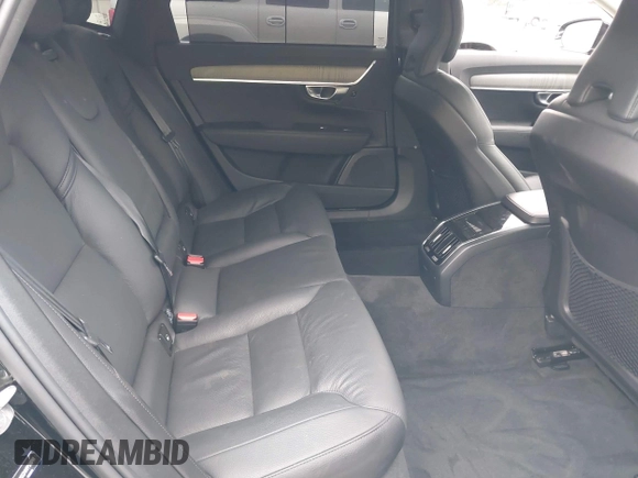 2023 Volvo S90 Plus z VIN LVY062MN1PP348741, wystawiony jako IAAI lot #40519151 z przebiegiem 49 300 mil mil oraz . Historia ofert i sprzedaży dostępna na DreamBid. Obrazek 8.