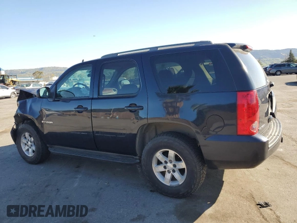 2008 GMC Yukon SLE w/3SA with VIN 1GKFC13C58J124949, listed as a Copart auction lot 46881205 with 127,593 mi miles and Salvage Title. Bid and sale history available at carsss.com. Image 2.