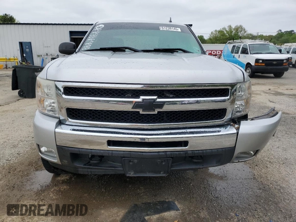 2011 Chevrolet Silverado 1500 LT with VIN 3GCPCSE09BG153677, listed as a Copart auction lot 51239145 with 190,606 mi miles and Salvage Title. Bid and sale history available at DreamBid. Image 5.