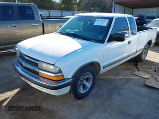1999 Chevrolet S-10 LS with VIN 1GCCS19XXX8124043, listed as a IAAI auction lot 41730083 with 113,095 mi miles. Bid and sale history available at carsss.com. Image 17.