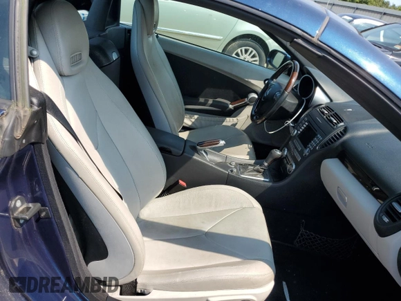 2007 Mercedes-Benz SLK-Class 3.0L with VIN WDBWK54F17F147014, listed as a Copart auction lot 70086814 with 106,197 mi miles and Clean Title. Bid and sale history available at carsss.com. Image 10.