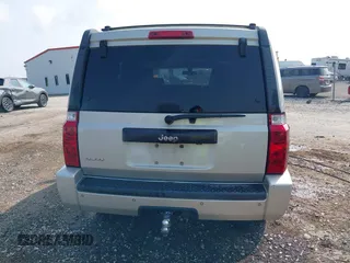 2007 Jeep Commander Sport z VIN 1J8HG48K87C696538, wystawiony jako IAAI lot #39853716 z przebiegiem 226 491 mil mil oraz . Historia ofert i sprzedaży dostępna na DreamBid. Obrazek 16.