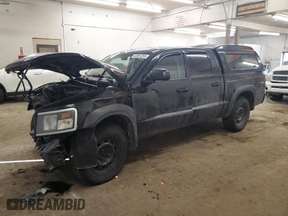 2011 Ram Dakota Bighorn/Lonestar with VIN 1D7RW3GP6BS667095, listed as a Copart auction lot 43361255 with 186,733 mi miles and Salvage Title. Bid and sale history available at carsss.com. Image 1.