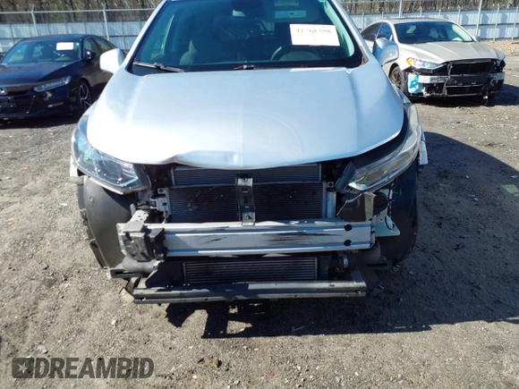 2020 Chevrolet Trax LS with VIN KL7CJKSB8LB037128, listed as a IAAI auction lot 41761398 with 134,909 mi miles. Bid and sale history available at carsss.com. Image 6.