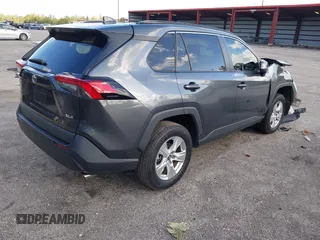 2021 Toyota RAV4 XLE with VIN 2T3W1RFV1MC105518, listed as a IAAI auction lot 41890204 with 46,487 mi miles. Bid and sale history available at carsss.com. Image 4.