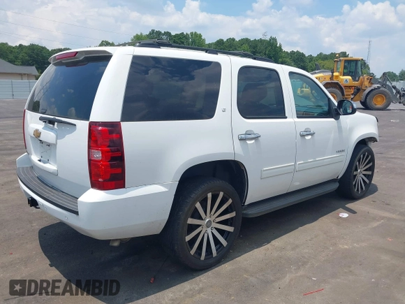 2013 Chevrolet Tahoe LT с VIN 1GNSCBE07DR328268, выставлен на аукционе IAAI как лот 42696221 с пробегом 149 785 миль миль и . История ставок и продаж доступна на DreamBid. Изображение 4.
