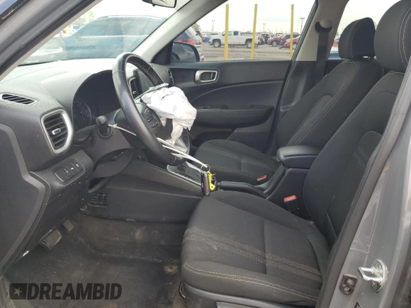 2022 Hyundai Venue SEL with VIN KMHRC8A39NU132790, listed as a Copart auction lot 58782655 with 39,532 mi miles and Salvage title. Bid and sale history available at DreamBid. Image 7.