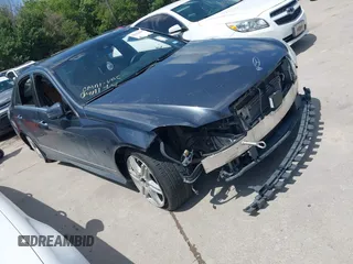 2010 Mercedes-Benz E 550 Luxury with VIN WDDHF7CB3AA032966, listed as a IAAI auction lot 42721849 with 111,647 mi miles and . Bid and sale history available at DreamBid. Image 1.