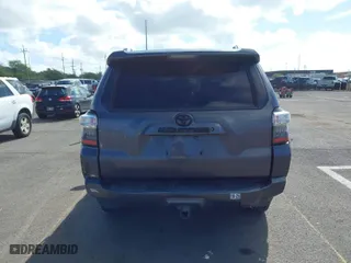 2016 Toyota 4Runner SR5 with VIN JTEZU5JR7G5134888, listed as a IAAI auction lot 41819402 with 120,691 mi miles. Bid and sale history available at carsss.com. Image 17.