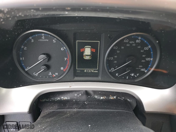 2018 Toyota RAV4 XLE with VIN JTMRFREVXJJ732436, listed as a Copart auction lot 49324395 with 41,374 mi miles and Salvage Title. Bid and sale history available at carsss.com. Image 9.