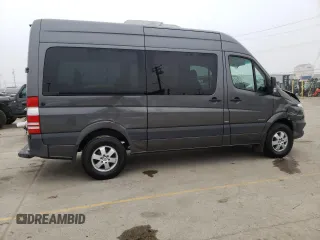 2014 Mercedes-Benz Sprinter Passenger with VIN WDZPE7CC8E5834266, listed as a Copart auction lot 86513834 with 125,433 mi miles and Salvage Title. Bid and sale history available at carsss.com. Image 3.