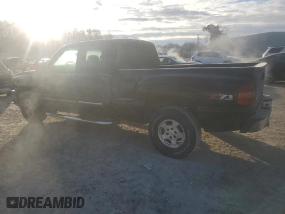 2003 Chevrolet Silverado 1500 with VIN 1GCEK19T73Z151985, listed as a Copart auction lot 85749584 with 296,521 mi miles and Salvage Title. Bid and sale history available at carsss.com. Image 2.