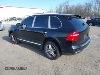 2010 Porsche Cayenne z VIN WP1AA2AP1ALA01214, wystawiony jako IAAI lot #41714362 z przebiegiem Nie podano mil oraz . Historia ofert i sprzedaży dostępna na DreamBid. Obrazek 3.
