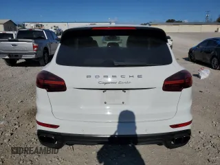 2015 Porsche Cayenne Turbo z VIN WP1AC2A23FLA82531, wystawiony jako Copart lot #79864874 z przebiegiem 74 051 mil mil oraz Szkoda całkowita • Salvage title. Historia ofert i sprzedaży dostępna na DreamBid. Obrazek 6.