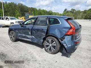 2023 Volvo XC60 Plus Bright Theme с VIN YV4L12DN5P1212759, выставлен на аукционе Copart как лот 51783925 с пробегом 17 771 миль миль и Списание • Salvage title. История ставок и продаж доступна на DreamBid. Изображение 2.