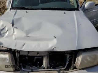 2002 Suzuki XL7 Standard z VIN JS3TX92V324118918, wystawiony jako Copart lot #83589184 z przebiegiem 203 827 mil mil oraz Szkoda całkowita • Salvage title. Historia ofert i sprzedaży dostępna na DreamBid. Obrazek 13.