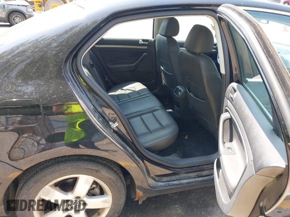 2008 Volkswagen Jetta SE with VIN 3VWRZ71K18M160304, listed as a IAAI auction lot 42484836 with 185,592 mi miles and . Bid and sale history available at DreamBid. Image 8.