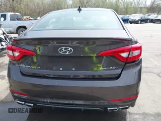 2015 Hyundai Sonata Sport with VIN 5NPE34AB7FH127912, listed as a IAAI auction lot 41918678 with 38,104 mi miles and . Bid and sale history available at carsss.com. Image 16.
