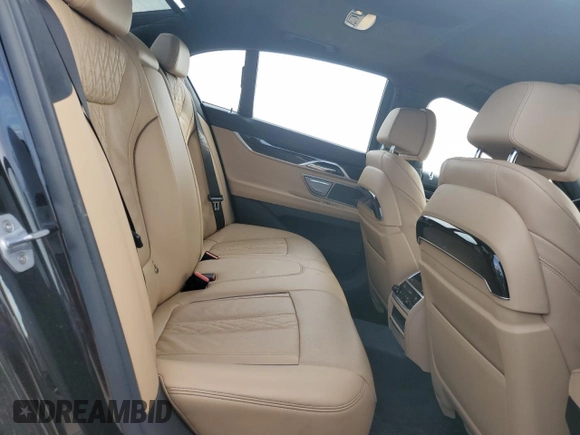 2019 BMW 7 Series 750i xDrive with VIN WBA7B0C53KG527537, listed as a Copart auction lot 64113345 with 36,820 mi miles and Salvage title. Bid and sale history available at DreamBid. Image 10.