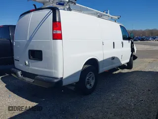 2020 Chevrolet City Express Cargo z VIN 1GCZGGFG9L1173224, wystawiony jako IAAI lot #41863058 z przebiegiem 20 mil mil oraz . Historia ofert i sprzedaży dostępna na DreamBid. Obrazek 4.
