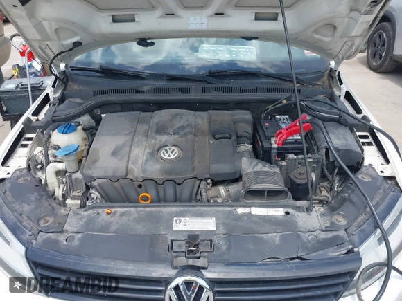 2011 Volkswagen Jetta SE with VIN 3VWDX7AJXBM348012, listed as a IAAI auction lot 42725404 with 235,361 mi miles and . Bid and sale history available at DreamBid. Image 10.