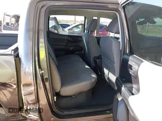 2021 Toyota Tacoma SR z VIN 5TFAX5GN0MX193133, wystawiony jako IAAI lot #41758415 z przebiegiem 25 827 mil mil oraz . Historia ofert i sprzedaży dostępna na DreamBid. Obrazek 8.