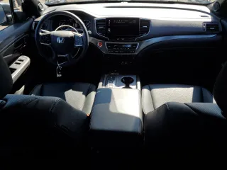 2024 Honda Passport EX-L с VIN 5FNYF8H5XRB018813, выставлен на аукционе Copart как лот 49441605 с пробегом 5 980 миль миль и Списание • Salvage title. История ставок и продаж доступна на DreamBid. Изображение 8.