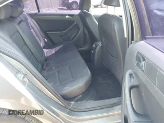 2011 Volkswagen Jetta SE с VIN 3VWDZ7AJ7BM381284, выставлен на аукционе IAAI как лот 42541349 с пробегом 139 299 миль миль и . История ставок и продаж доступна на DreamBid. Изображение 8.