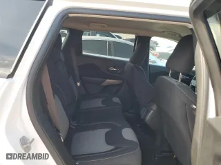2018 Jeep Cherokee Latitude with VIN 1C4PJMCB5JD532712, listed as a Copart auction lot 60482294 with 73,147 mi miles and Salvage Title. Bid and sale history available at carsss.com. Image 10.