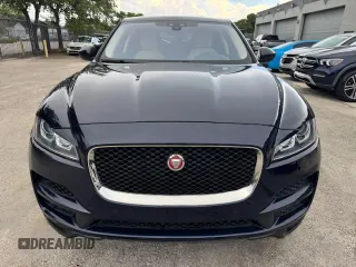 2020 Jaguar F-Pace 25t Premium with VIN SADCJ2FX8LA619250, listed as a Copart auction lot 62612285 with 44,773 mi miles and Salvage title. Bid and sale history available at DreamBid. Image 5.