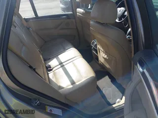 2007 BMW X5 3.0si with VIN 4USFE43527LY80776, listed as a IAAI auction lot 42025072 with 196,302 mi miles. Bid and sale history available at carsss.com. Image 8.