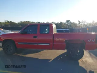 2005 Chevrolet Silverado 1500 Z71 z VIN 1GCEK19Z15Z309289, wystawiony jako IAAI lot #41884986 z przebiegiem 230 941 mil mil oraz . Historia ofert i sprzedaży dostępna na DreamBid. Obrazek 14.