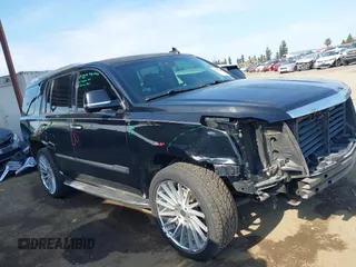 2017 Cadillac Escalade Luxury z VIN 1GYS4BKJ1HR201261, wystawiony jako IAAI lot #41764863 z przebiegiem 125 101 mil mil oraz . Historia ofert i sprzedaży dostępna na DreamBid. Obrazek 14.