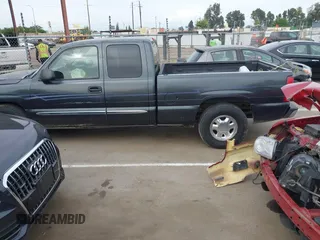 2003 GMC Sierra 1500 SLT with VIN 2GTEC19TX31404836, listed as a IAAI auction lot 42011067 with 233,458 mi miles and . Bid and sale history available at carsss.com. Image 15.