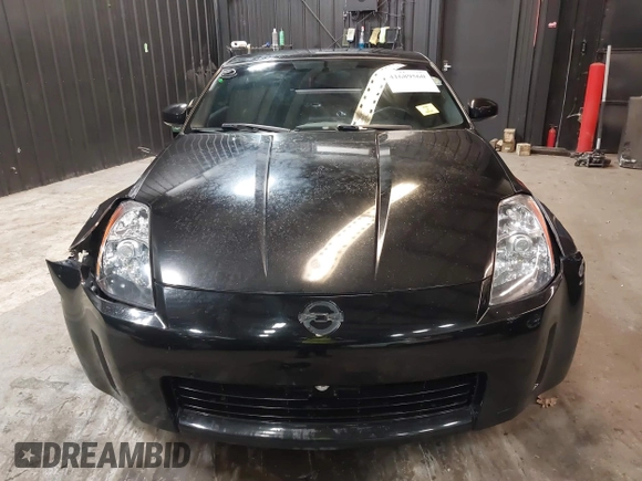 2005 Nissan 350Z Touring with VIN JN1AZ34E45M653631, listed as a IAAI auction lot 41689560 with 147,635 mi miles. Bid and sale history available at carsss.com. Image 12.