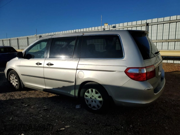 2005 Honda Odyssey LX with VIN 5FNRL38205B093617, listed as a Copart auction lot 49765025 with 271,363 mi miles and Salvage title. Bid and sale history available at DreamBid. Image 2.
