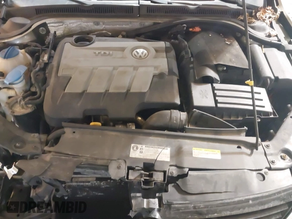 2014 Volkswagen Jetta TDI w/Premium с VIN 3VW3L7AJ6EM237033, выставлен на аукционе IAAI как лот 41482020 с пробегом 134 990 миль миль и . История ставок и продаж доступна на DreamBid. Изображение 10.