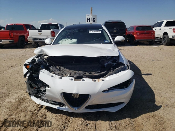2021 Alfa Romeo Giulia Ti z VIN ZARFANBN0M7642850, wystawiony jako Copart lot #53498445 z przebiegiem Nie podano mil oraz Szkoda całkowita • Salvage title. Historia ofert i sprzedaży dostępna na DreamBid. Obrazek 5.