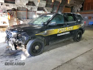 2017 Ford Police Interceptor Utility z VIN 1FM5K8AR0HGE01722, wystawiony jako Copart lot #50491815 z przebiegiem 187 912 mil mil oraz Szkody całkowita. Historia ofert i sprzedaży dostępna na DreamBid. Obrazek 1.