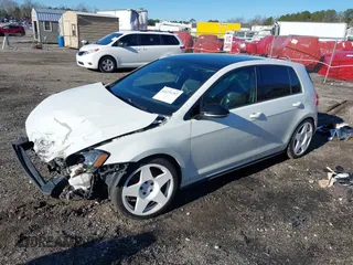 2015 Volkswagen GTI S z VIN 3VW4T7AU4FM056187, wystawiony jako IAAI lot #41273757 z przebiegiem 108 096 mil mil oraz . Historia ofert i sprzedaży dostępna na DreamBid. Obrazek 17.