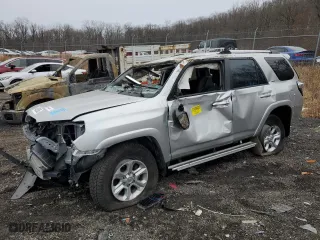 2022 Toyota 4Runner SR5 Premium with VIN JTENU5JR4N6055278, listed as a Copart auction lot 44528505 with 0 mi miles and Non Repairable. Bid and sale history available at carsss.com. Image 1.