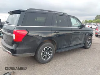 2024 Ford Expedition XLT with VIN 1FMJU1J85REA09324, listed as a IAAI auction lot 42520300 with 41,731 mi miles and . Bid and sale history available at DreamBid. Image 4.