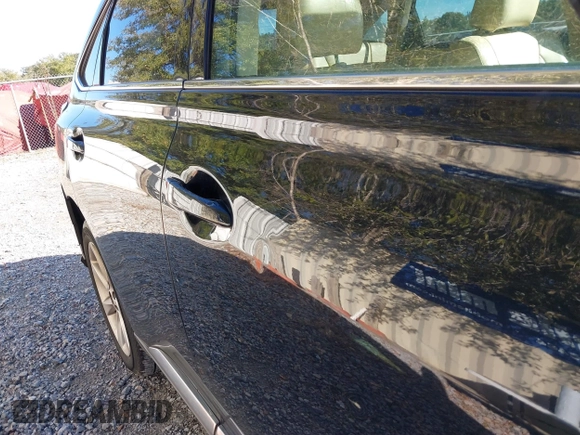 2011 Lexus RX 350 with VIN 2T2ZK1BA2BC044616, listed as a IAAI auction lot 41278793 with 236,407 mi miles and . Bid and sale history available at DreamBid. Image 21.